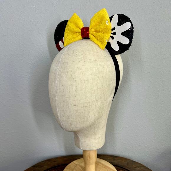 Mickey Mouse Elastic Minnie Ears | Disney-Inspired Adjustable Mouse Headband - Picture 3 of 5